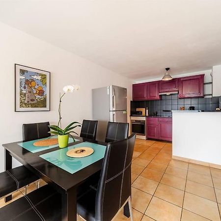 Jade - Appt 2 Chb - 4 Personnes - A 200 M Du Lagon De Saint-Pierre - Residence Avec Belle Piscine Et Parking Prive - Sur Le Front De Mer Et A 2 Pas Du Centre-Ville De St-Pierre Exteriér fotografie
